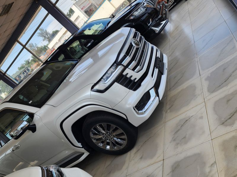 2023 Toyota Land cruiser pictures