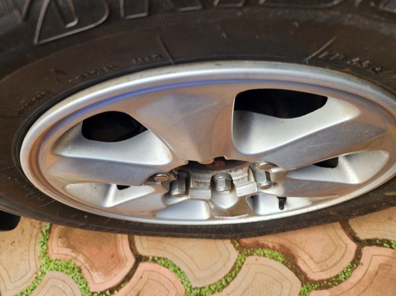 2013 Toyota Hiace pictures