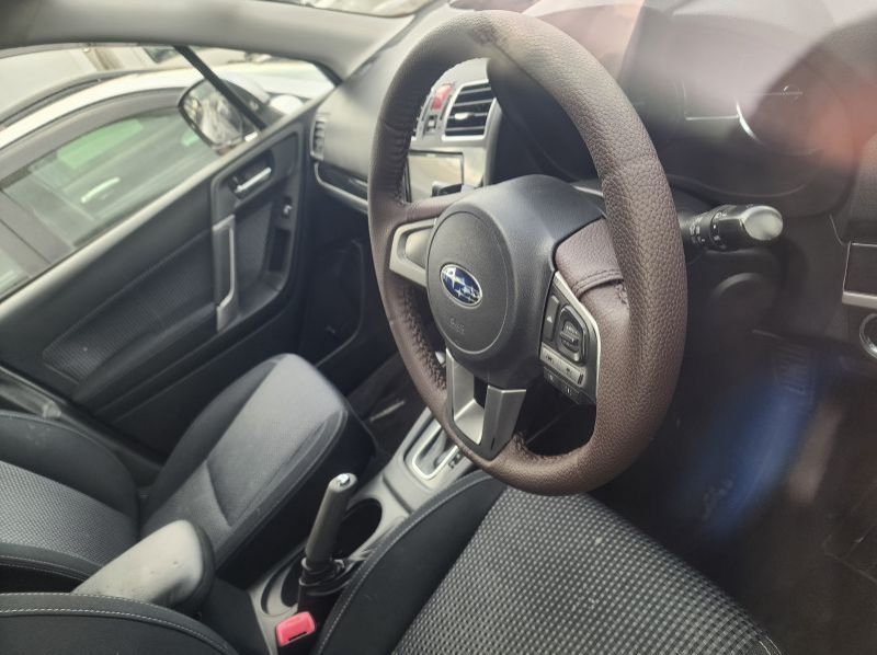 2016 Subaru Forester pictures