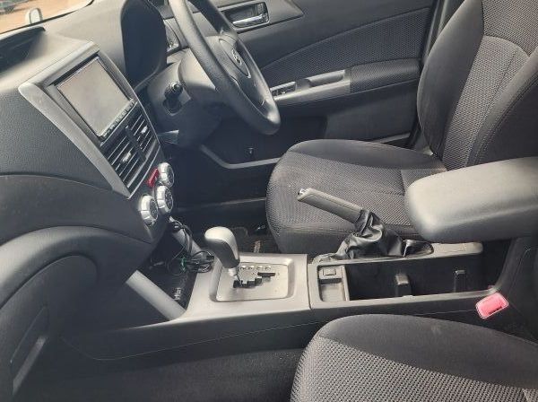 2011 Subaru Forester pictures