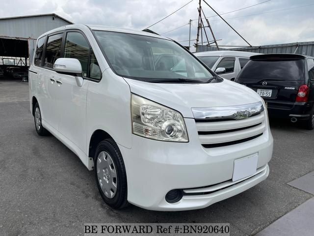 2009 Toyota NOAH  photo