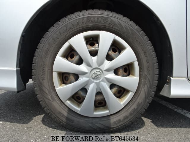 2010 Toyota FIELDER pictures