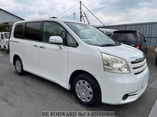 2009 Toyota NOAH  pictures