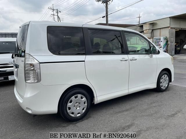 2009 Toyota NOAH  pictures