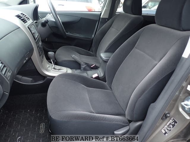 2010 Toyota FIELDER pictures