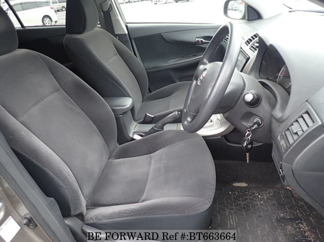 2010 Toyota FIELDER pictures