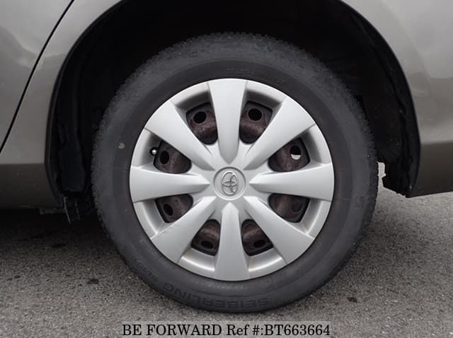 2010 Toyota FIELDER pictures