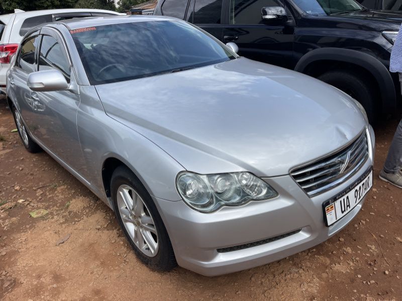 Used Toyota mark x  for sale in Kampala, Uganda