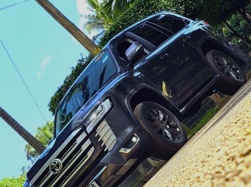 Used Toyota v8  for sale in Kampala, Uganda