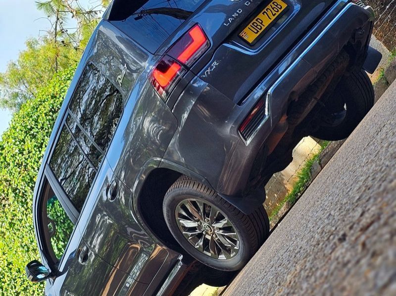 2014 Toyota v8 pictures