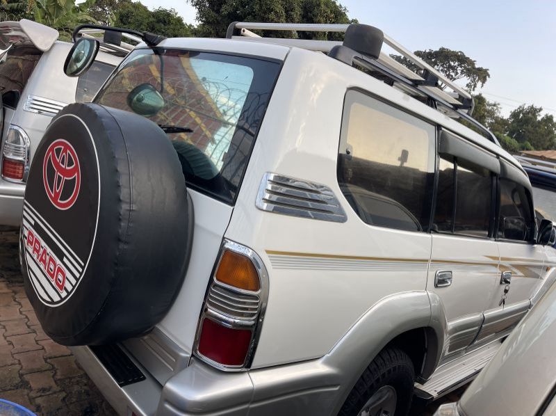 1999 Toyota prado pictures