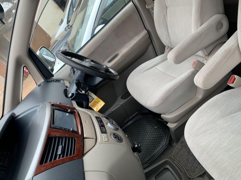 2003 Toyota Noah  pictures