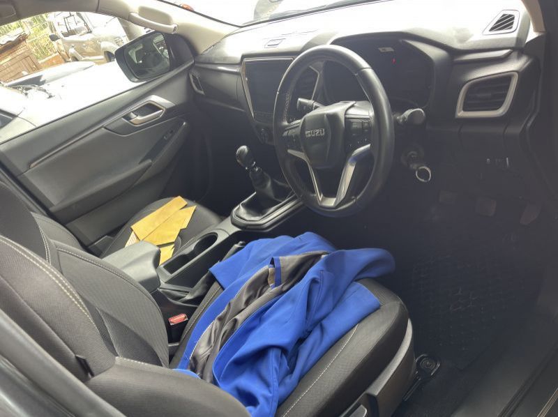 2023 Isuzu d max pictures