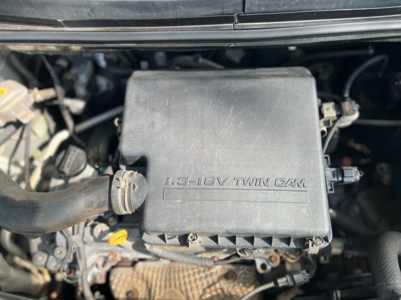 2006 Toyota passo pictures