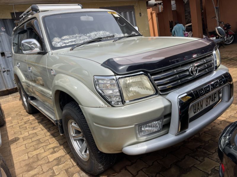 Used Toyota prado  for sale in Kampala, Uganda