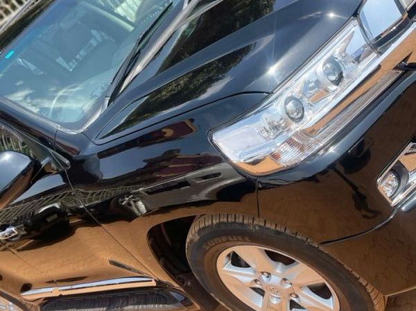 2010 Toyota land cruiser v8 pictures