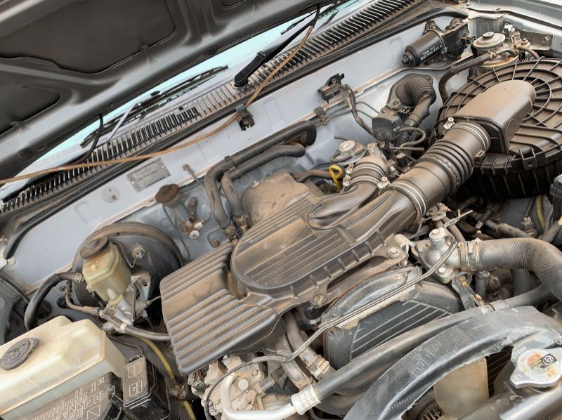 2004 Toyota hilux double cabin pictures