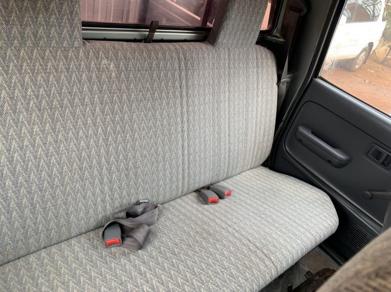 2004 Toyota hilux double cabin pictures