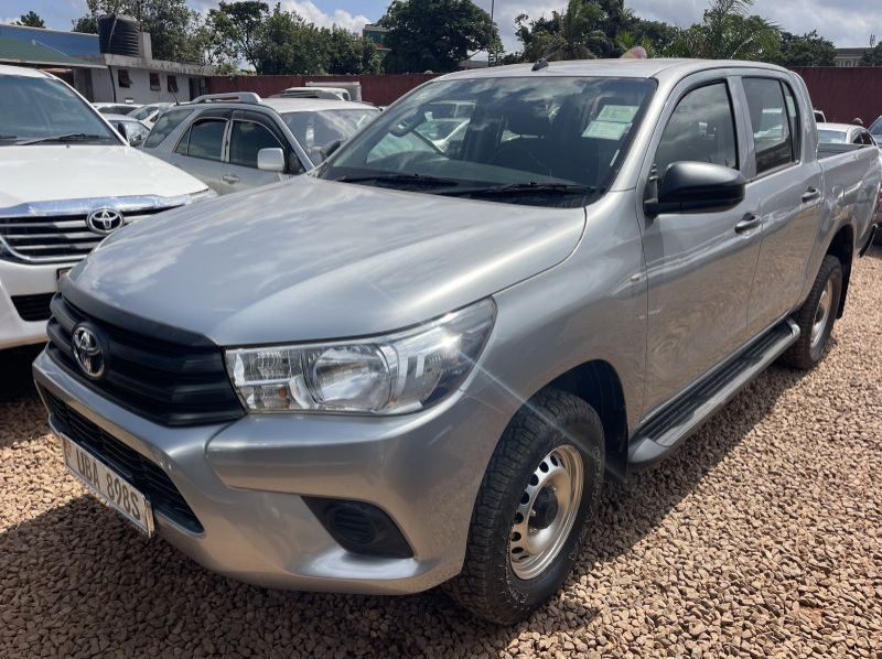 2017 Toyota Hilux Double cabin revo pictures