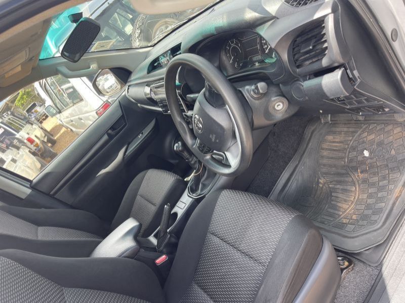 2017 Toyota Hilux Double cabin revo pictures