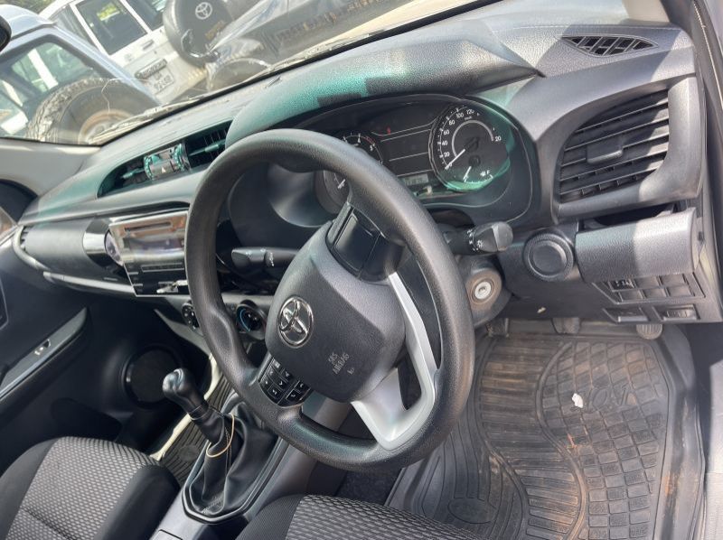 2017 Toyota Hilux Double cabin revo pictures