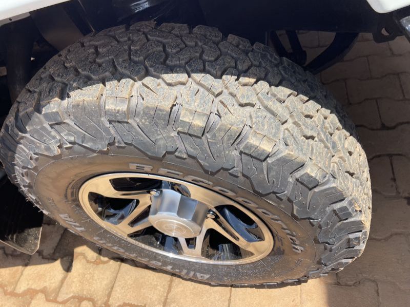 2017 Toyota land cruiser HARDTOP pictures