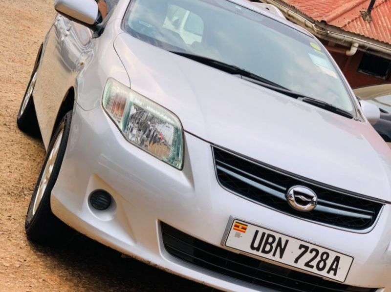 Used Toyota fielder  for sale in Kampala, Uganda