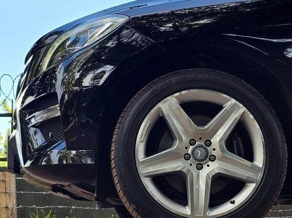 2014 Mercedes-Benz ML 350 Bluetec pictures