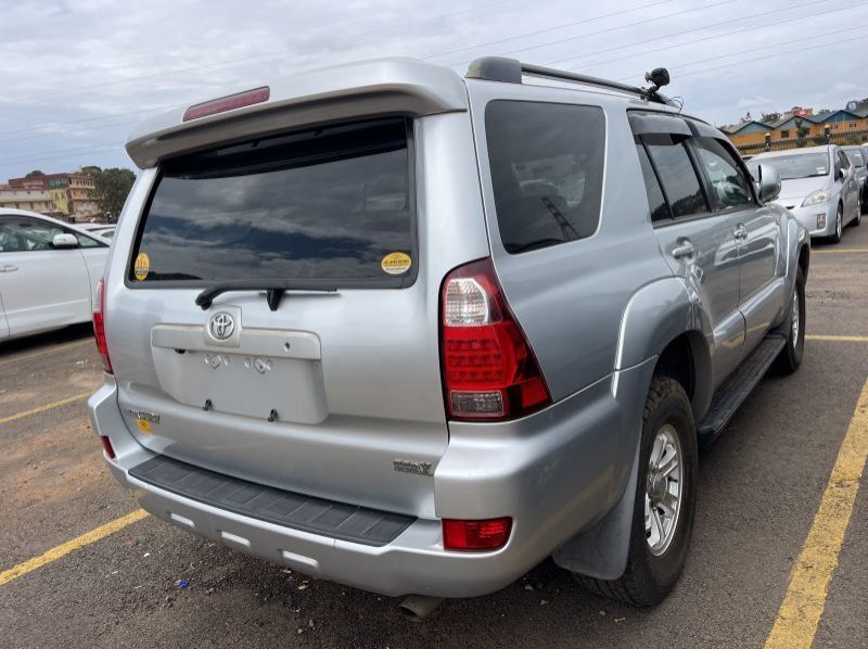 2012 Toyota fortuner pictures