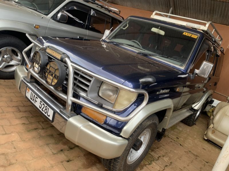 Used Toyota  Prado SX  for sale in Kampala, Uganda
