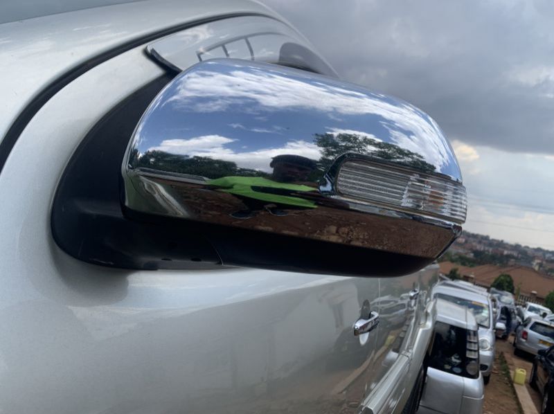 2011 Toyota hilux double cabin pictures