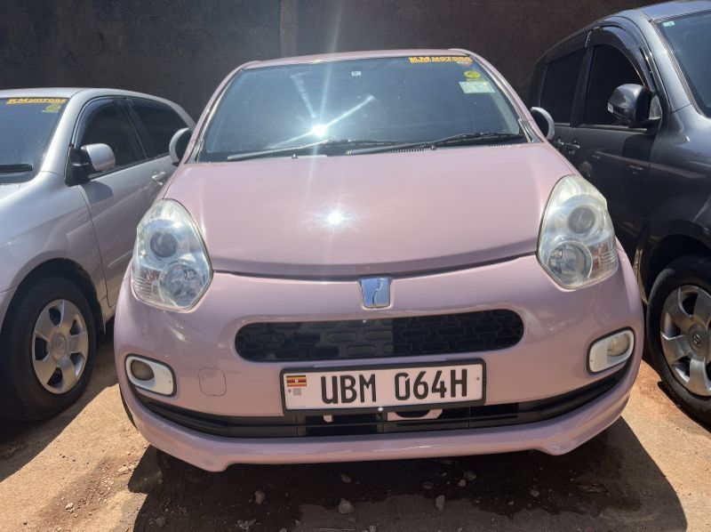 Used Toyota passo  for sale in Kampala, Uganda