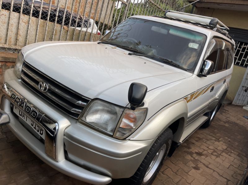 Used Toyota prado  for sale in Kampala, Uganda