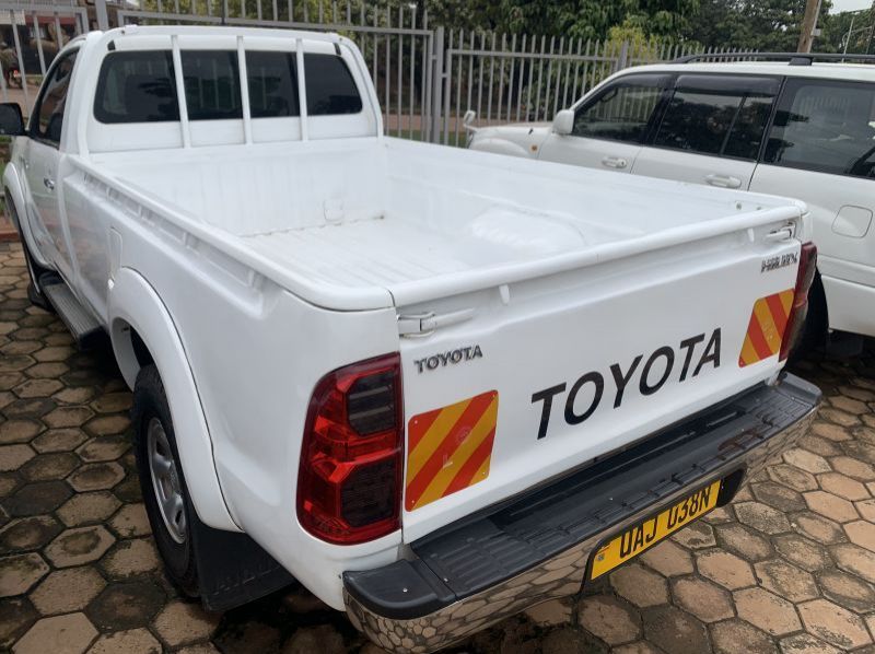 2008 Toyota Hilux pictures