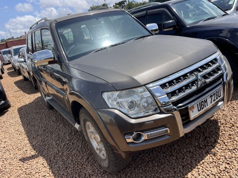 Used Mitsubishi pajero  for sale in Kampala, Uganda
