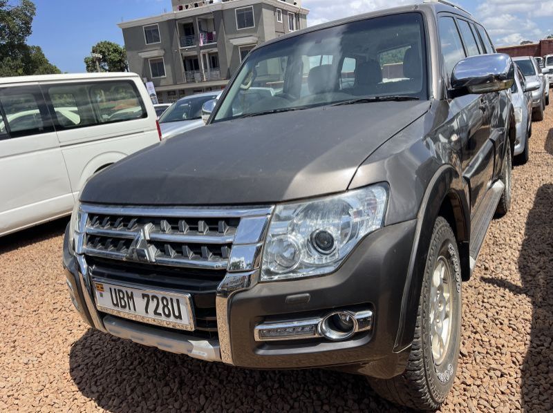 2008 Mitsubishi pajero pictures