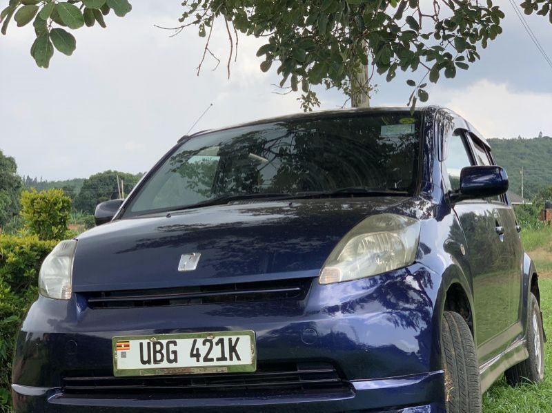 Used Toyota passo  for sale in Kampala, Uganda