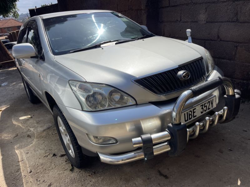 2006 Toyota harrier pictures