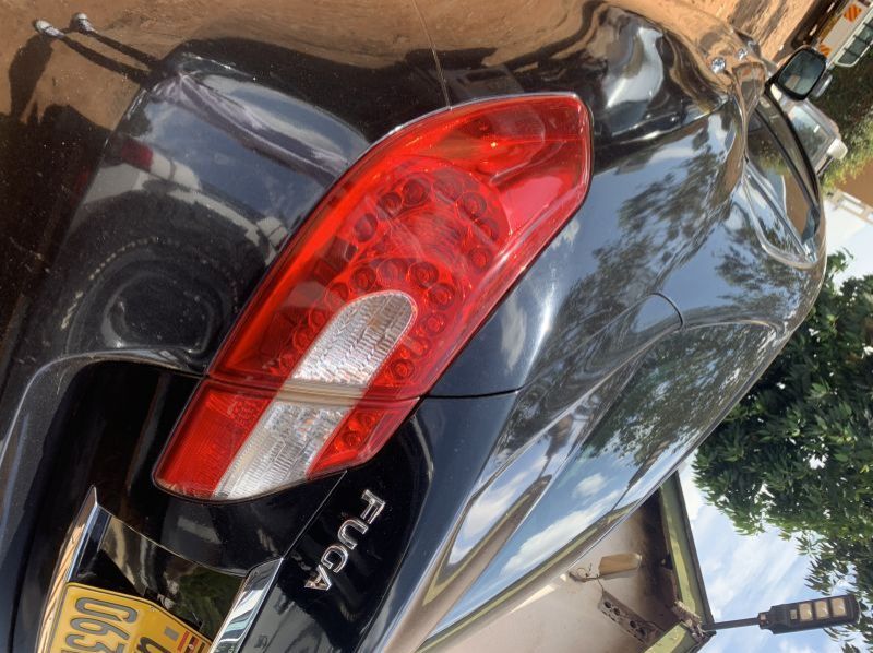 2009 Nissan fuga pictures