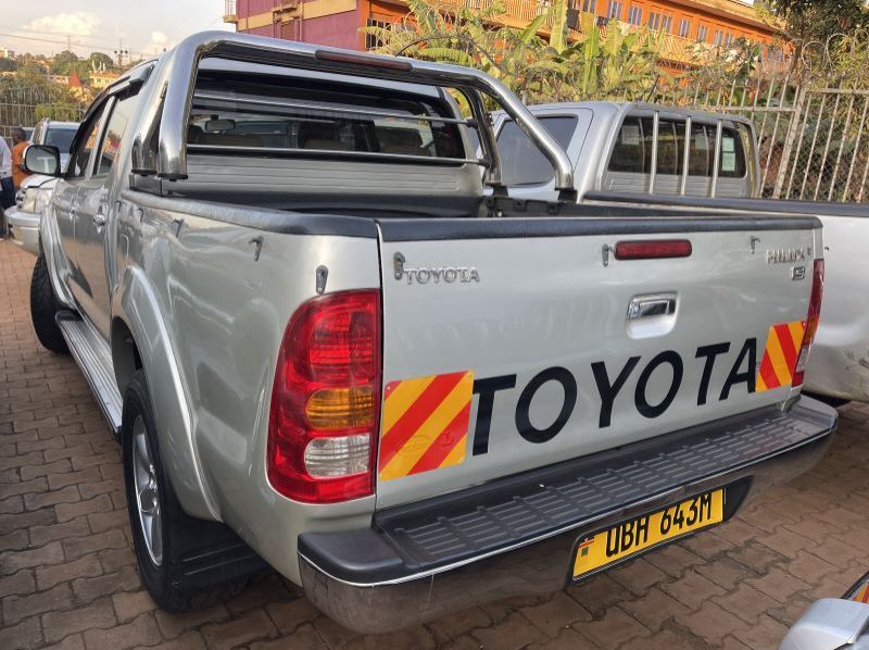 2010 Toyota hilux vigo  pictures