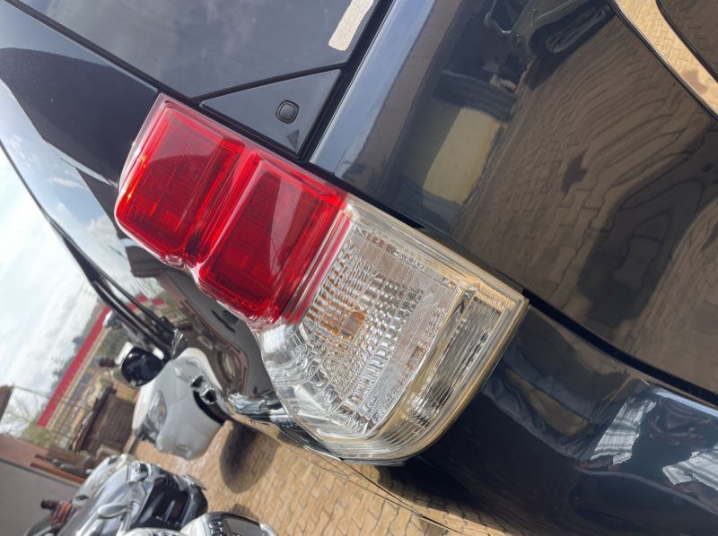 2010 Toyota Prado pictures