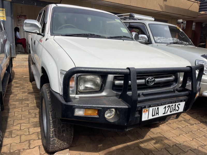 Used Toyota hilux  for sale in Kampala, Uganda