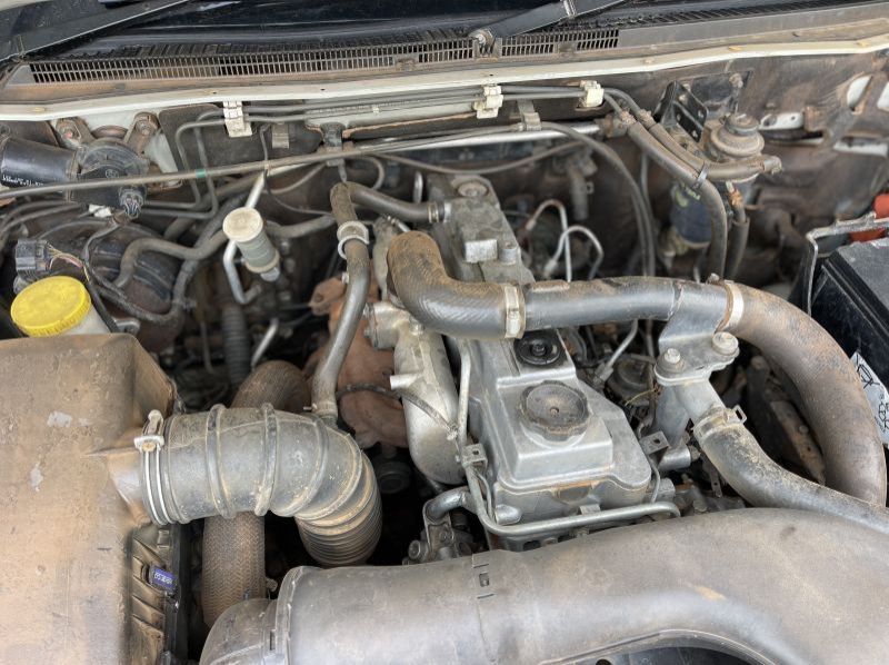 2012 Mitsubishi pajero pictures