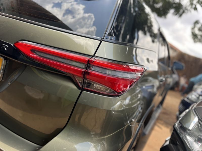 2022 Toyota fortuner pictures