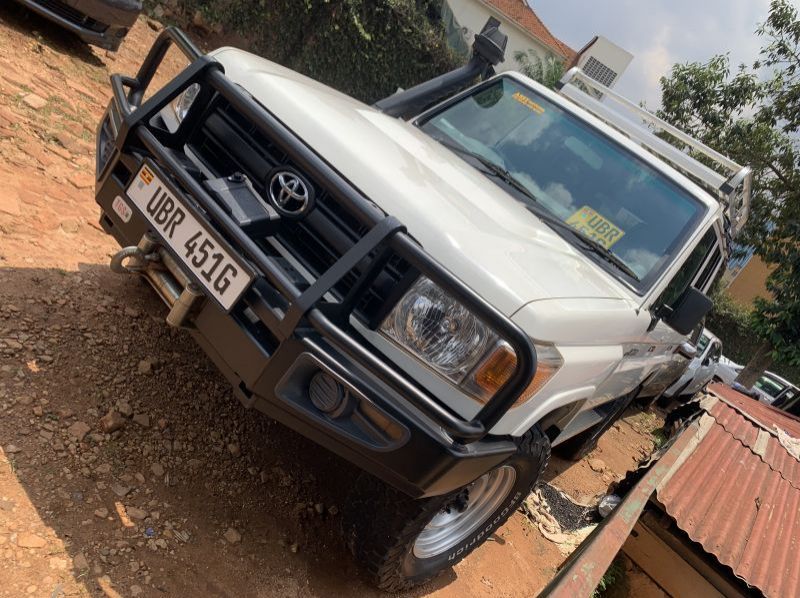 2016 Toyota land cruiser hardtop pictures