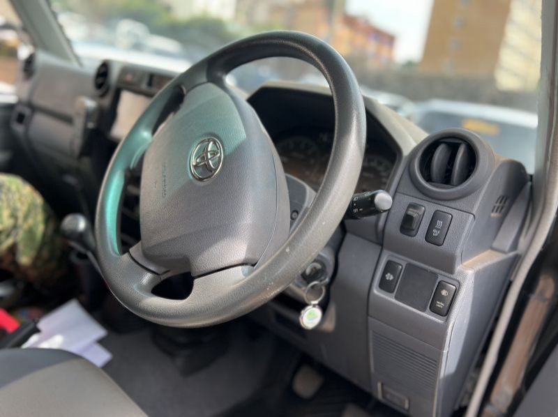 2020 Toyota Land cruiser Double cabin pictures