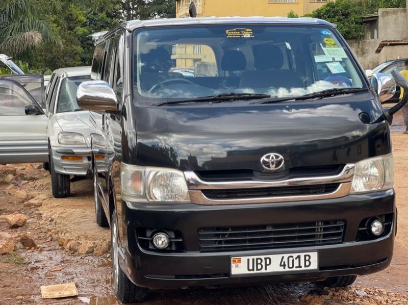 2009 Toyota hiace pictures