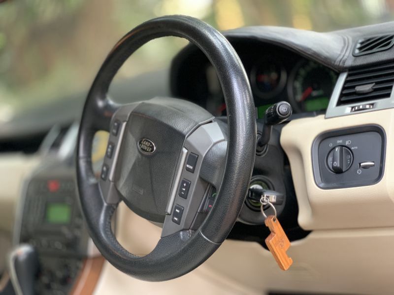 2010 Land Rover range rover sport pictures