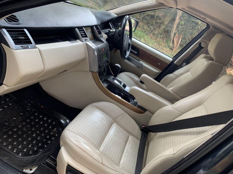 2010 Land Rover range rover sport pictures