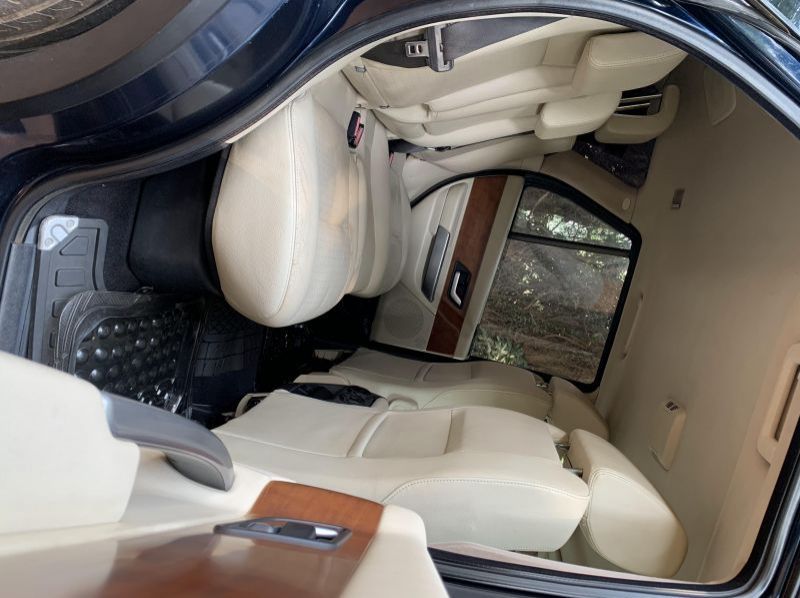 2010 Land Rover range rover sport pictures